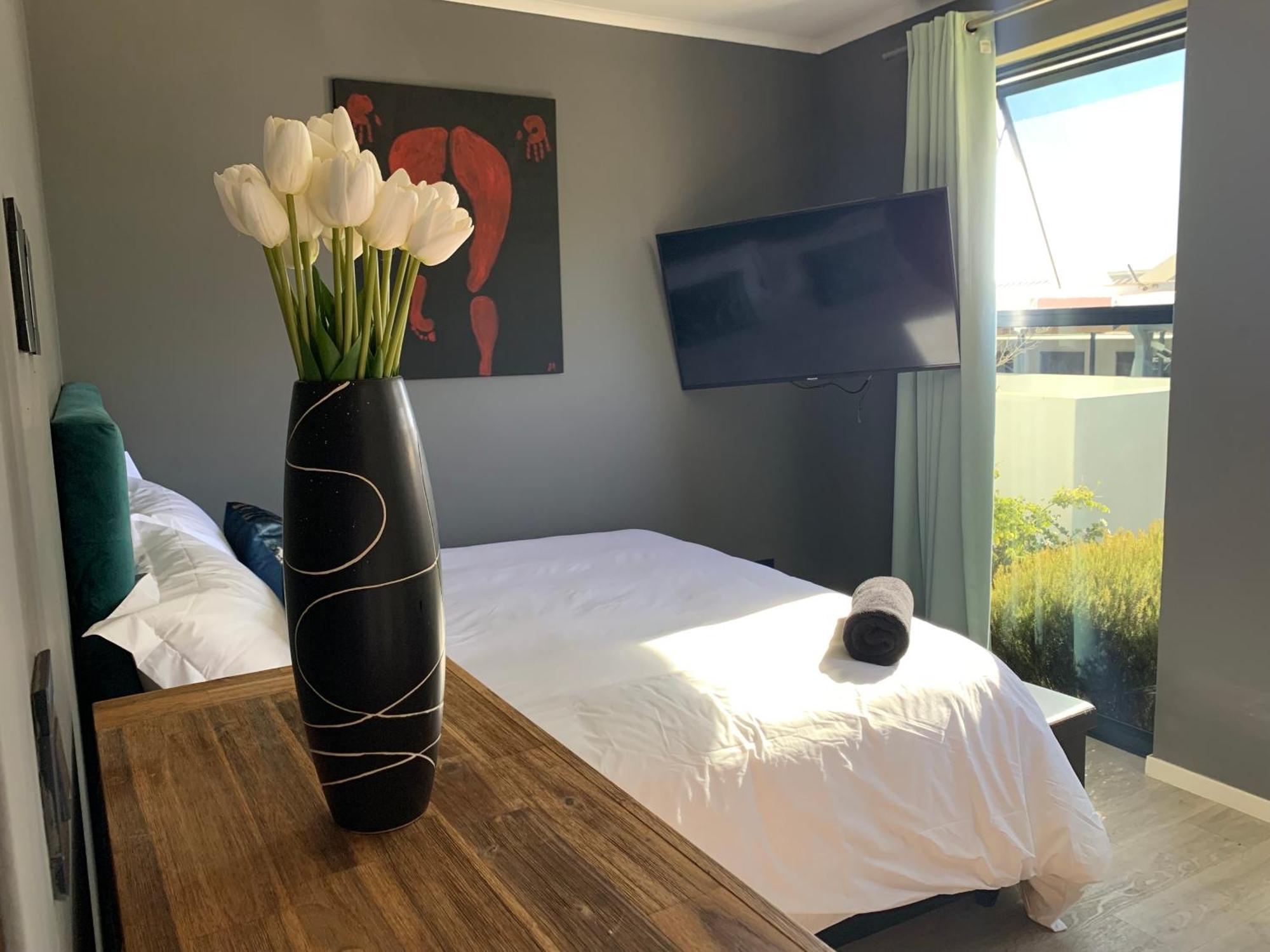 Sitari County Estate - The Iconic Estate * Cape Town